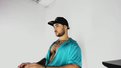 tommy_sccott online show from November 6, 10:24 pm