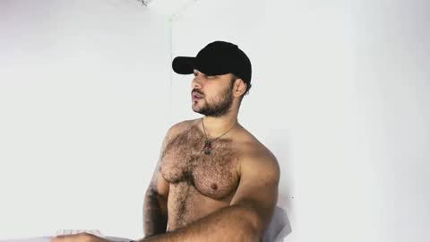 tommy_sccott online show from October 12, 2:37 am