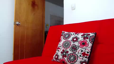 Steven online show from February 10, 6:03 pm