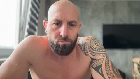 Thomas Fit online show from July 7, 7:23 am