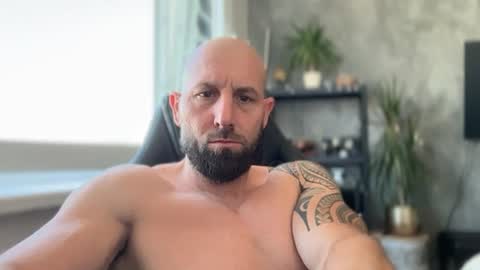 Thomas Fit online show from June 25, 7:13 am