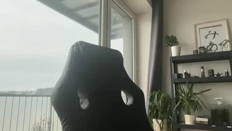 Thomas Fit online show from November 27, 8:22 am