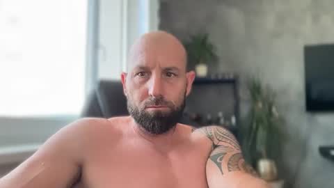 Thomas Fit online show from June 22, 6:10 am