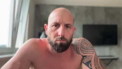 Thomas Fit online show from June 21, 4:13 pm