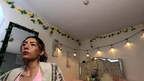 leyla  online show from January 14, 8:22 am