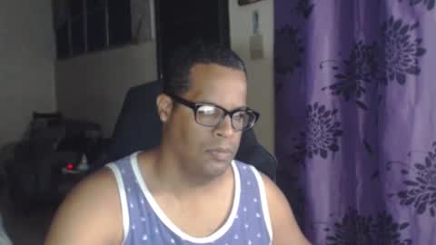 Snapshot of toni2814 chatting on March 7, 2:46 am Antonio online show from March 7, 2:46 am