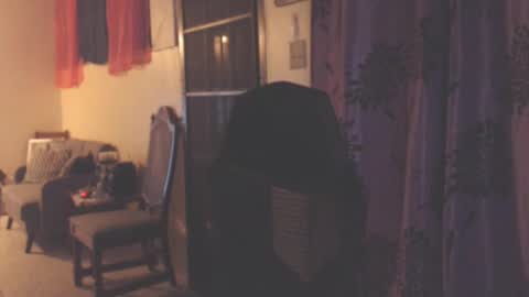Snapshot of toni2814 chatting on September 27, 2:42 am Antonio online show from September 27, 2:42 am
