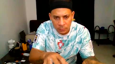 toni online show from July 30, 5:08 am