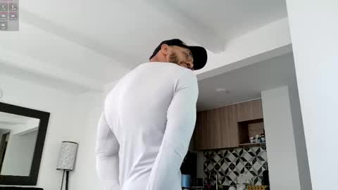 tony muscle1 online show from September 29, 10:31 pm