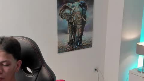 tony_petrov online show from September 14, 8:38 am