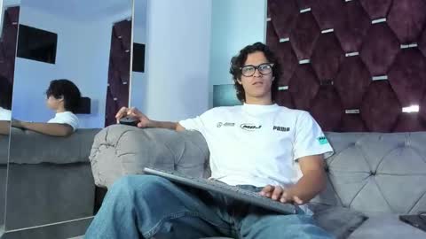 Tony Benedetti online show from March 3, 8:38 pm