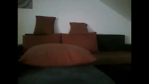 tonystrawberry online show from October 5, 12:52 am