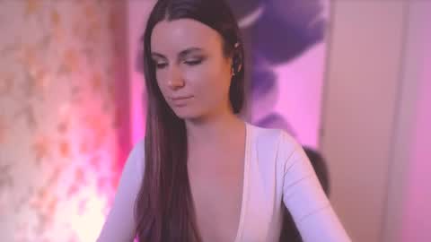 Elizabeth online show from March 4, 11:29 am