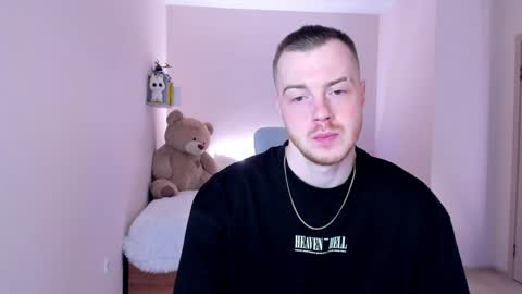 Snapshot of toohornyserj chatting on January 9, 7:50 pm toohornyserj online show from January 9, 7:50 pm