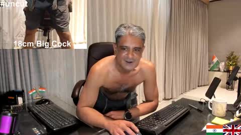 Ravi Boss Daddy online show from February 11, 9:35 pm