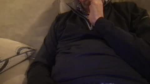 Snapshot of topspin69 chatting on November 2, 4:34 am topspin69 online show from November 2, 4:34 am