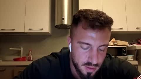 Snapshot of toro_arrapato chatting on September 24, 6:58 pm toro_arrapato online show from September 24, 6:58 pm