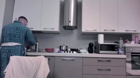 Snapshot of toro_arrapato chatting on December 10, 3:44 pm toro_arrapato online show from December 10, 3:44 pm