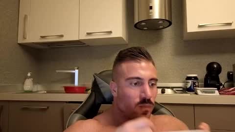 Snapshot of toro_arrapato chatting on October 26, 7:02 pm toro_arrapato online show from October 26, 7:02 pm