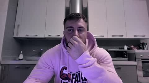 Snapshot of toro_arrapato chatting on January 8, 8:49 am toro_arrapato online show from January 8, 8:49 am