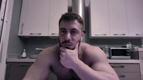 Snapshot of toro_arrapato chatting on January 2, 11:38 pm toro_arrapato online show from January 2, 11:38 pm