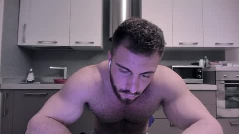 Snapshot of toro_arrapato chatting on December 29, 11:50 pm toro_arrapato online show from December 29, 11:50 pm