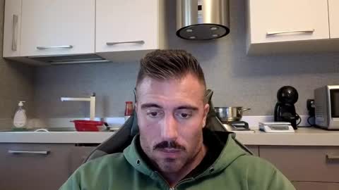 Snapshot of toro_arrapato chatting on October 28, 1:01 pm toro_arrapato online show from October 28, 1:01 pm