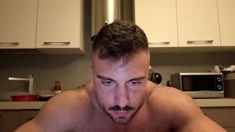 Snapshot of toro_arrapato chatting on November 1, 4:06 pm toro_arrapato online show from November 1, 4:06 pm