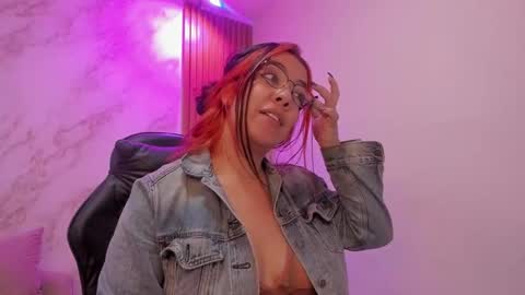 karla online show from December 5, 10:40 pm