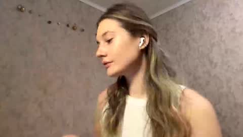 Anita online show from January 11, 11:05 am