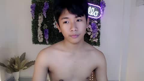 totalbabe1x online show from March 9, 11:14 am