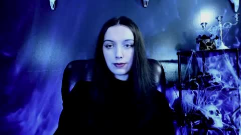 toxicdomme online show from April 7, 6:10 pm