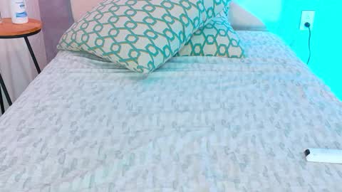 Snapshot of tracielowe_w chatting on October 12, 5:55 am tracielowe_w online show from October 12, 5:55 am