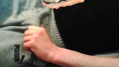 trackielad online show from December 1, 8:56 am