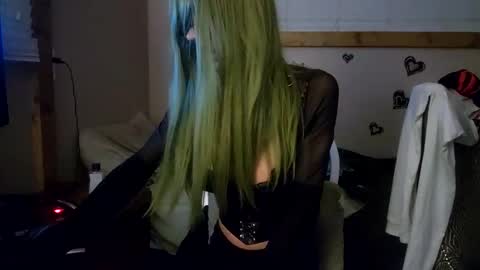 TraplutLexxxi online show from March 7, 8:23 am