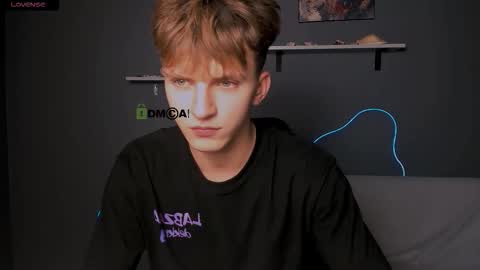 Travis online show from September 9, 7:14 pm