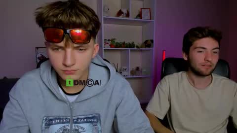 Travis online show from October 4, 7:00 pm