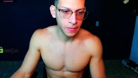 TRAVIS. online show from February 12, 5:48 pm