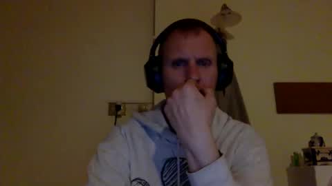 trebo00788 online show from February 5, 7:10 pm