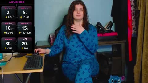 TreeJeanne online show from November 25, 2:10 am