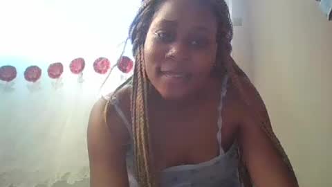 tresyamber online show from July 9, 11:25 am