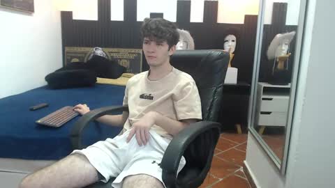 trevor_mob online show from June 6, 3:07 pm