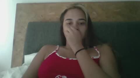 triana_bell online show from December 21, 3:07 pm