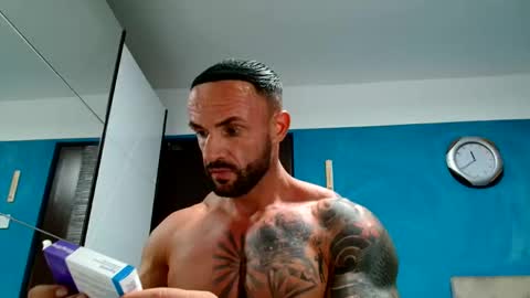 Snapshot of tridentmuscles chatting on September 9, 8:42 pm tridentmuscles online show from September 9, 8:42 pm