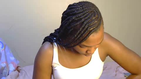 trina_z online show from July 25, 7:34 pm