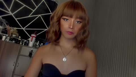 Ms Ella online show from January 7, 3:54 pm