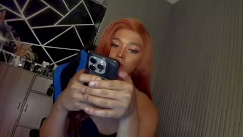 Ms Ella online show from February 10, 7:28 pm