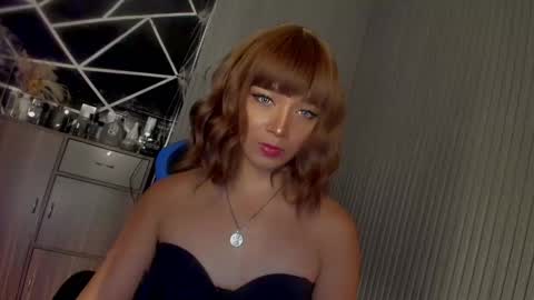 Ms Ella online show from February 11, 2:24 pm