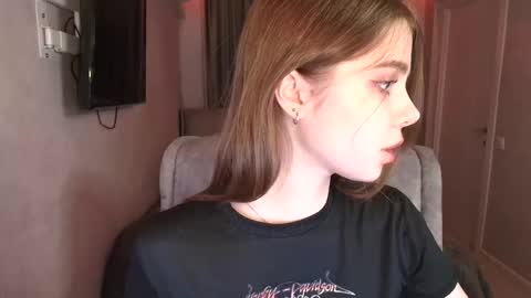 tripleprinces online show from February 21, 5:20 pm