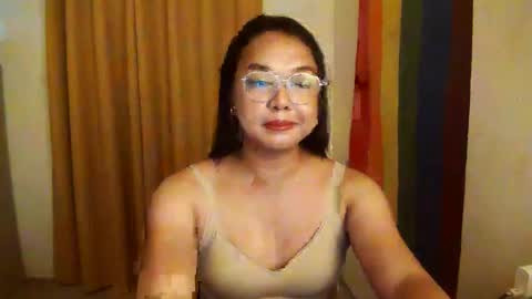 Snapshot of trishakera chatting on September 23, 12:32 pm trisha online show from September 23, 12:32 pm